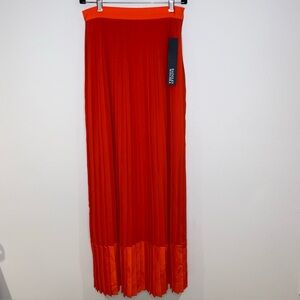 Badgley Mischka Orange Pleated Maxi Skirt Size 2 Lined‎ NWT